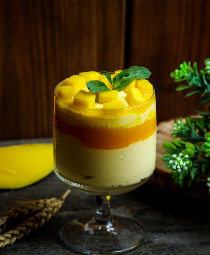 panna cotta with pineapple slices